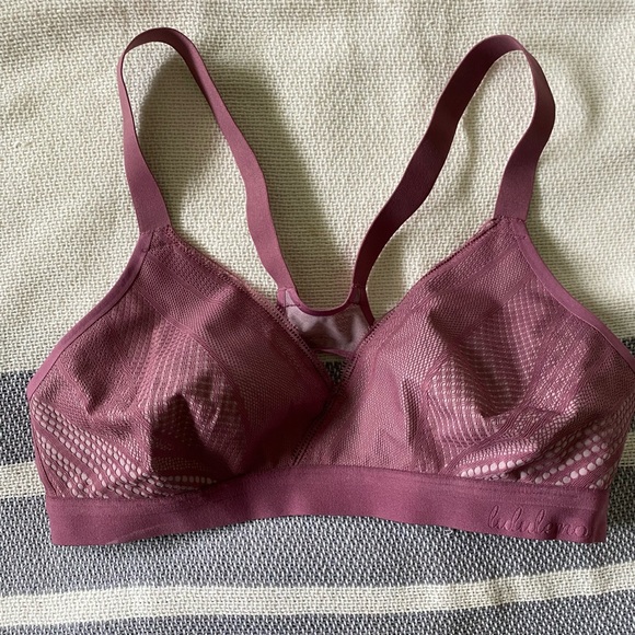 Lululemon Bra - Picture 1 of 3